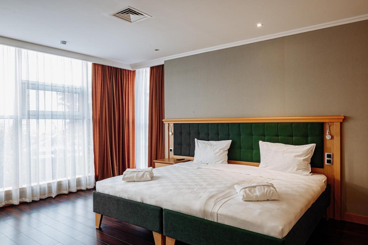 Shera Park Boutique Hotel Almaty Exterior foto